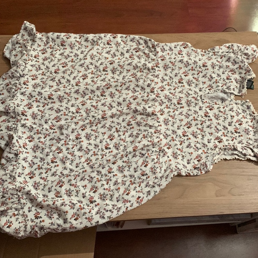Never worn dress in great condition